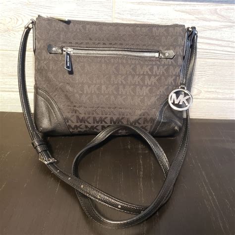 michael kors black fallon|Michael Kors Fallon MK Signature Black Shoulder Bag.